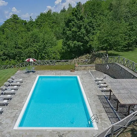Sleeps 12 Pool Air Con Wifi
