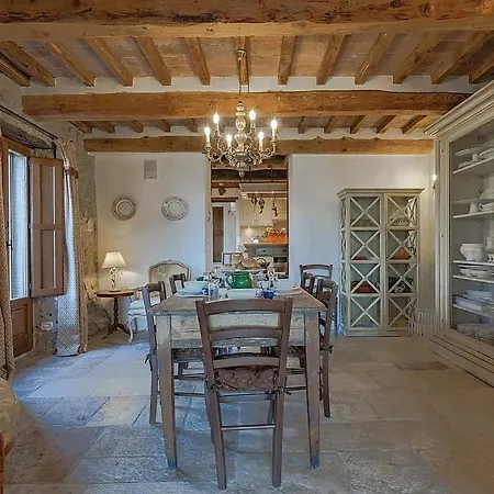 Sleeps 12 Pool Air Con Wifi Monterchi