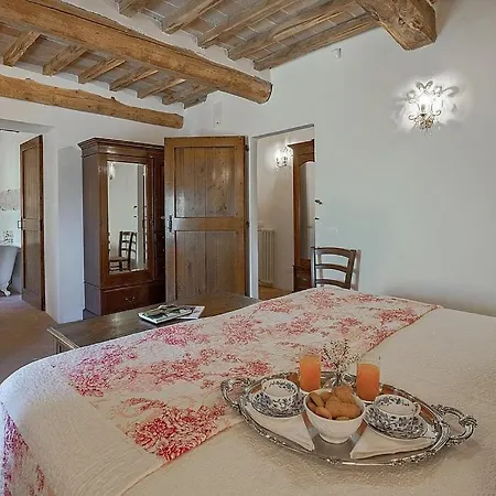 Sleeps 12 Pool Air Con Wifi Monterchi