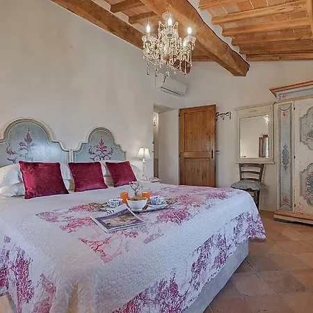 Sleeps 12 Pool Air Con Wifi וילה