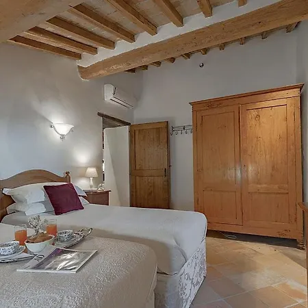 Sleeps 12 Pool Air Con Wifi וילה *