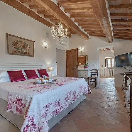 Sleeps 12 Pool Air Con Wifi